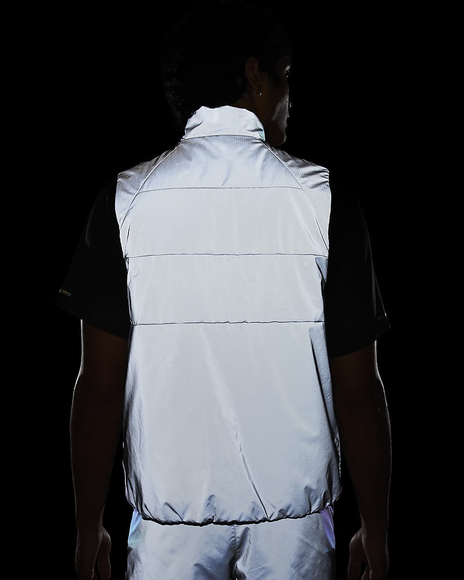 Nike Running Division Men s Therma FIT ADV Running Vest. Nike